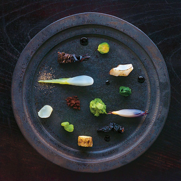An exquisitely plated dish at Zaborin (Credit: Shouya Grigg)